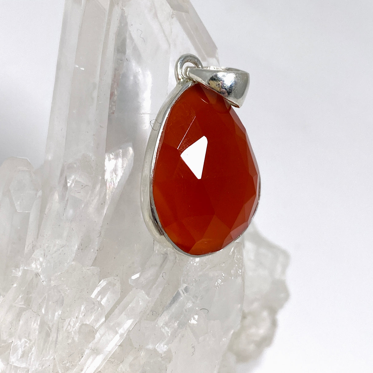 Carnelian Faceted Teardrop pendant KPGJ4583