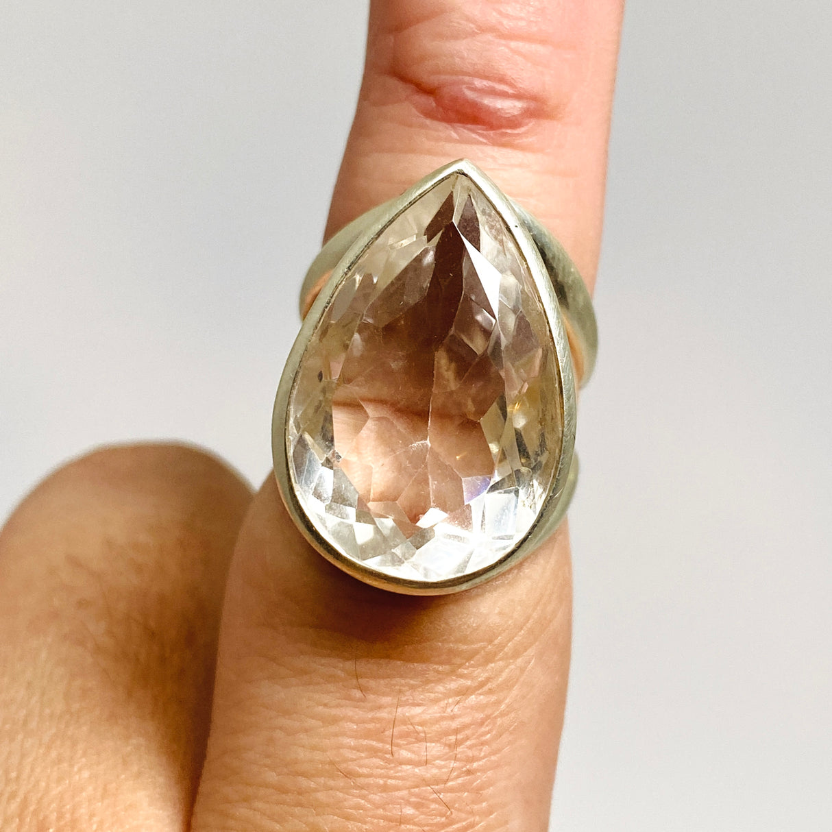 Clear Quartz Teardrop Faceted Split Band Ring Size 8 PRGJ706