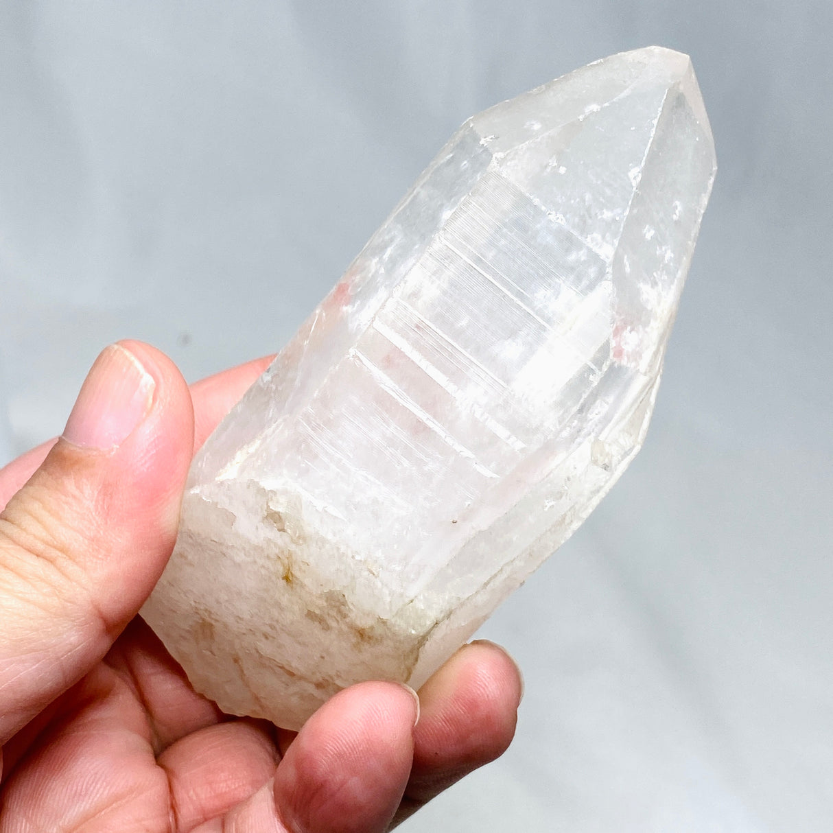 Clear Quartz crystal CQ07