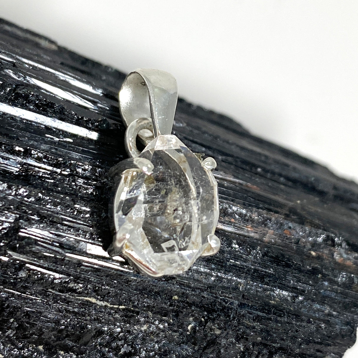 Diamond Quartz Raw Pendant PPGJ781