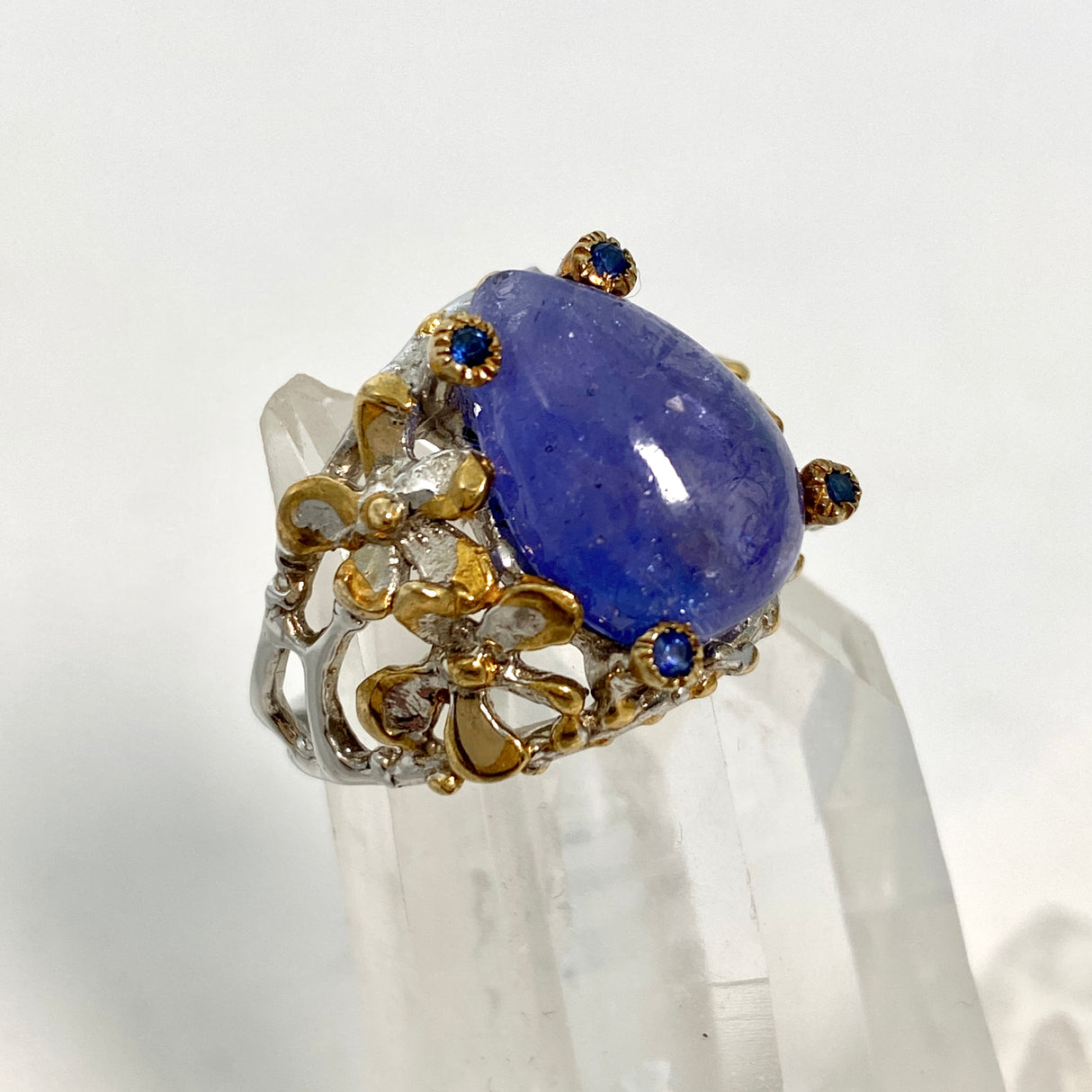 Tanzanite teardrop cabochon with Sapphire and 18ct Gold plate ring Size 7 GRA950