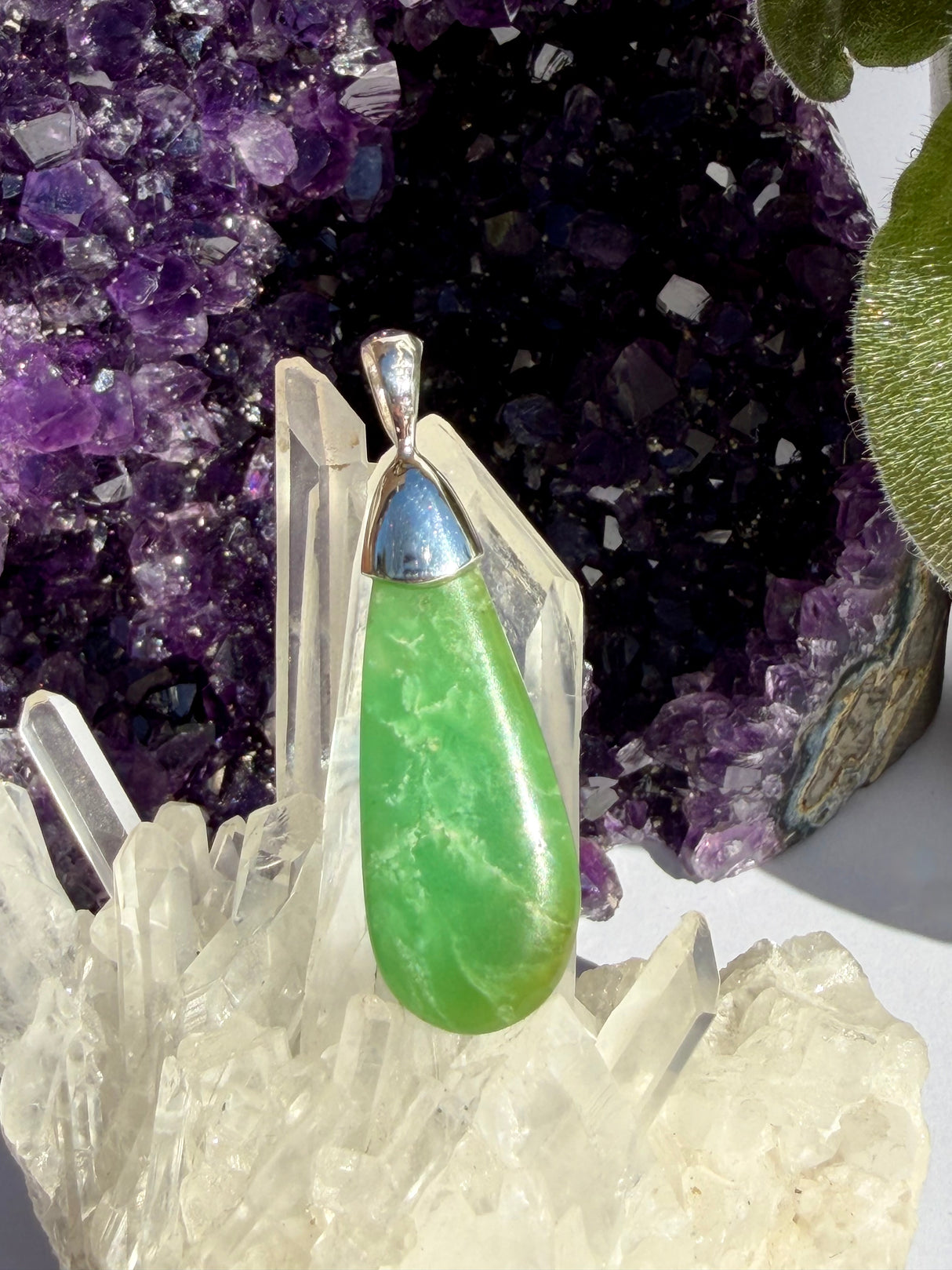 Chrysoprase Elongated Teardrop Sterling Silver Pendant EPGJ16