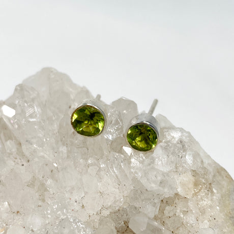 Gemstone Faceted Studs - Round