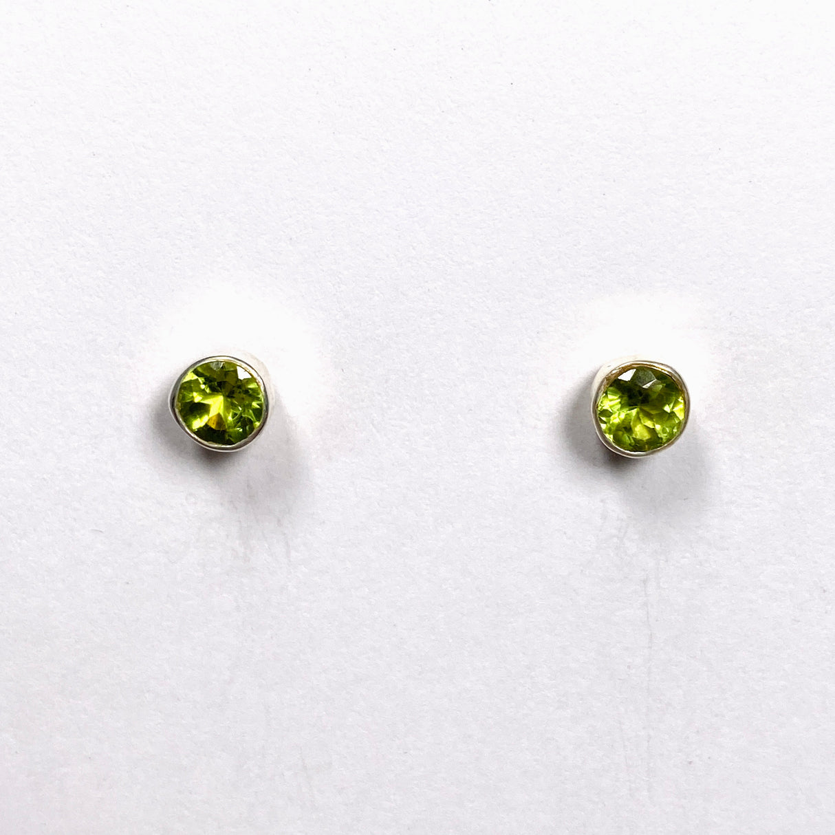 Gemstone Faceted Studs - Round