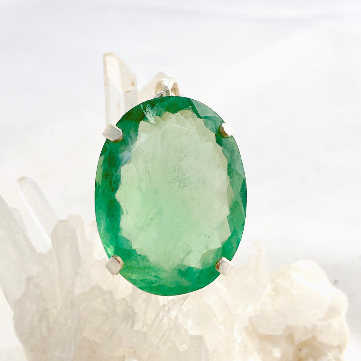 Green Fluorite Oval Faceted Pendant KPGJ4799