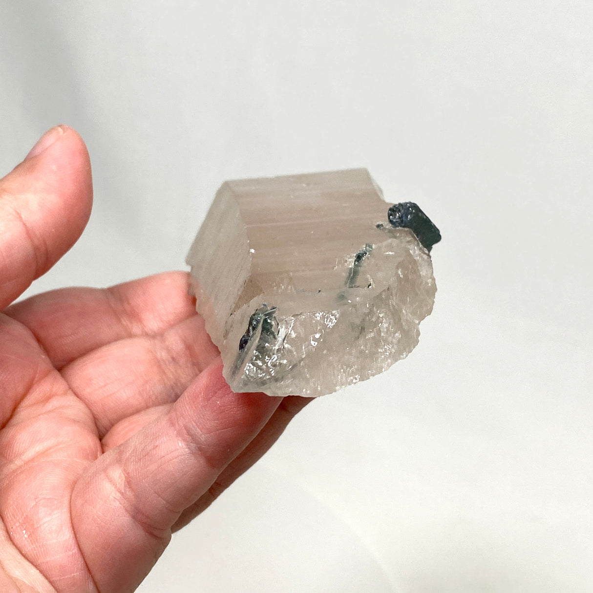 Green Tourmaline on Quartz GTQ-01