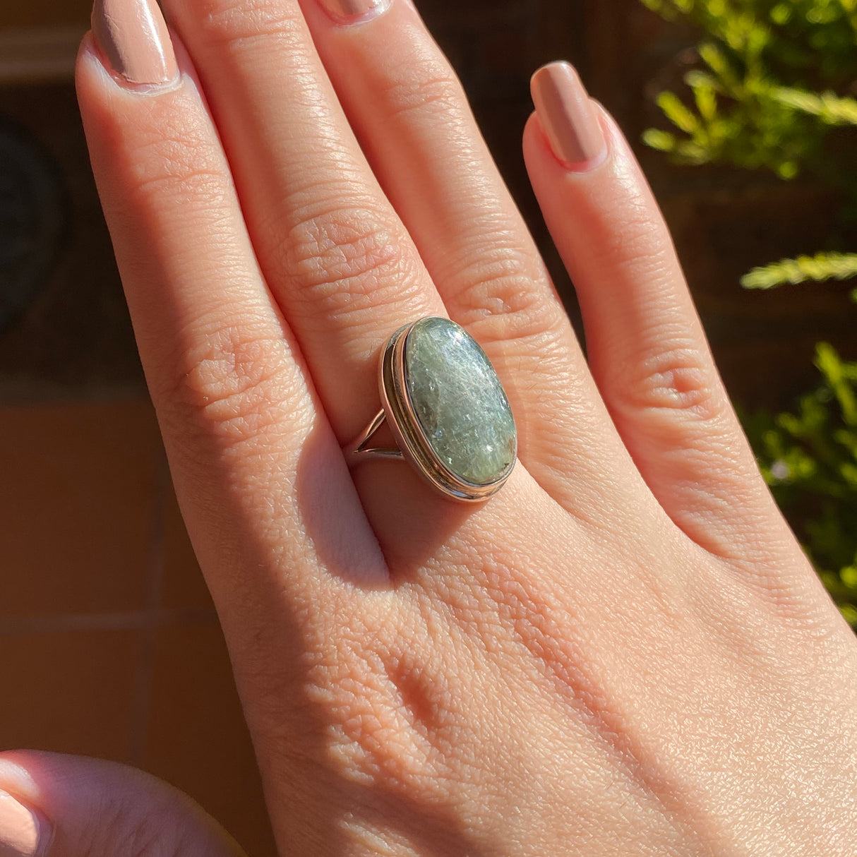 Green Kyanite oval ring s.7 KRGJ2709