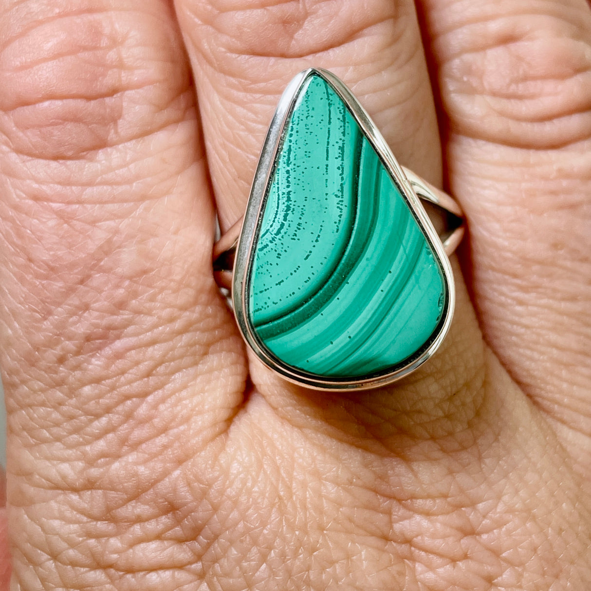Malachite teardrop ring s.10 KRGJ2624