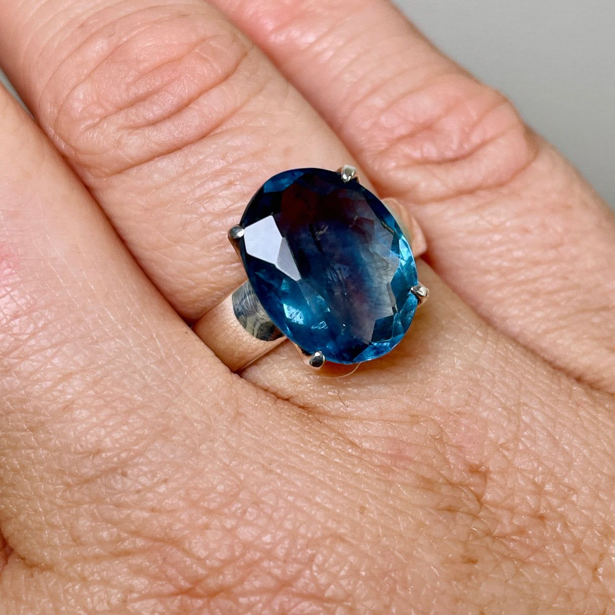 Fluorite Oval Faceted Ring s.7 PRGJ305