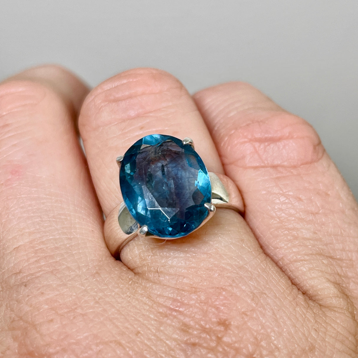Fluorite Oval Faceted Ring s.7 PRGJ305