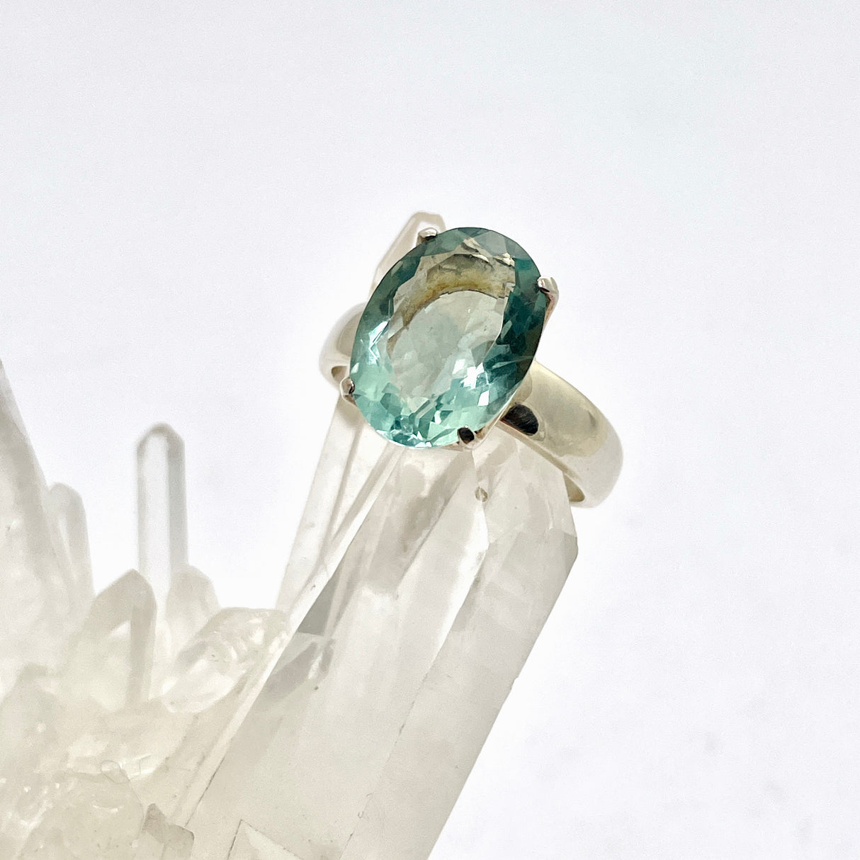 Fluorite Oval Faceted Ring s.9 PRGJ303a