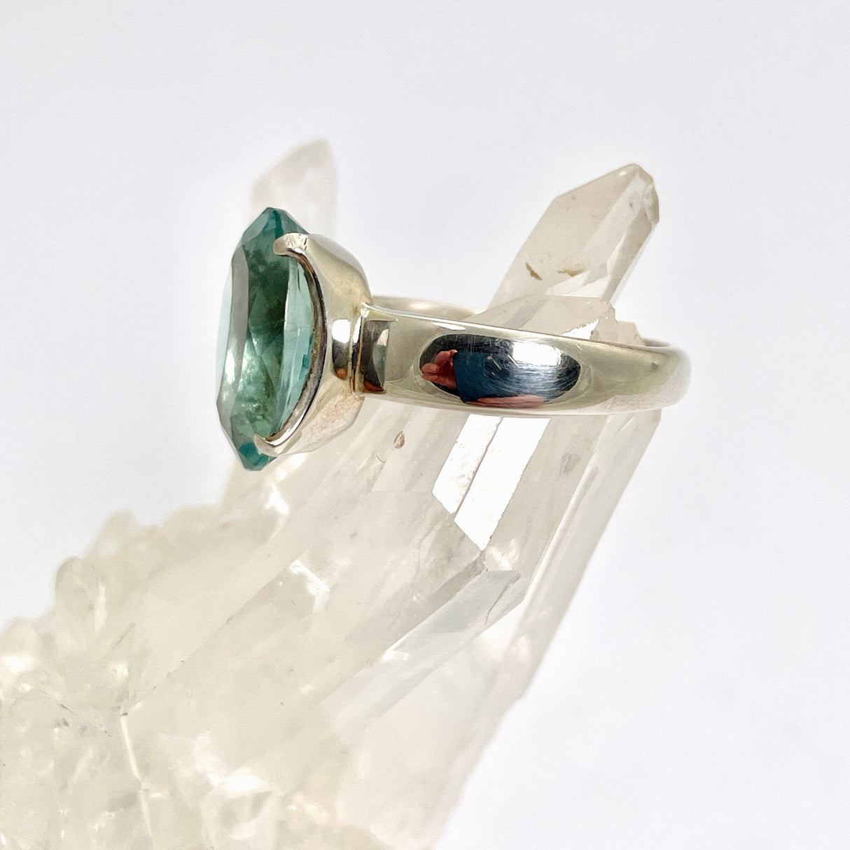 Fluorite Oval Faceted Ring s.9 PRGJ303a