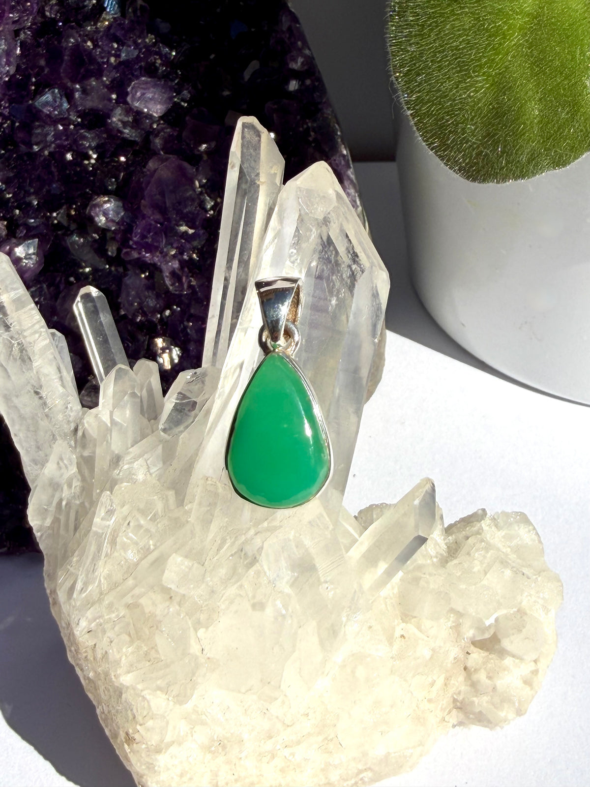 Chrysoprase Teardrop Pendant KPGJ4459
