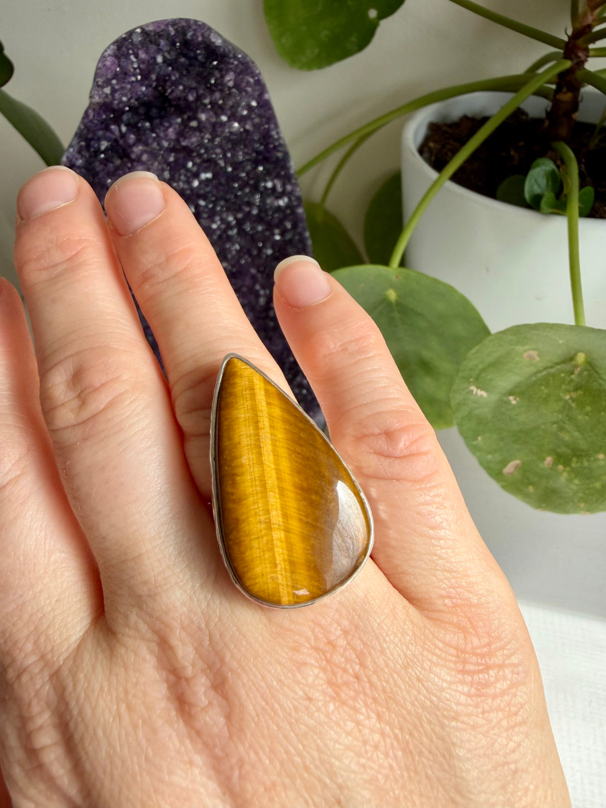 Golden Tiger's Eye Hammered Band Sterling Silver Ring Size 7 KRGJ3123