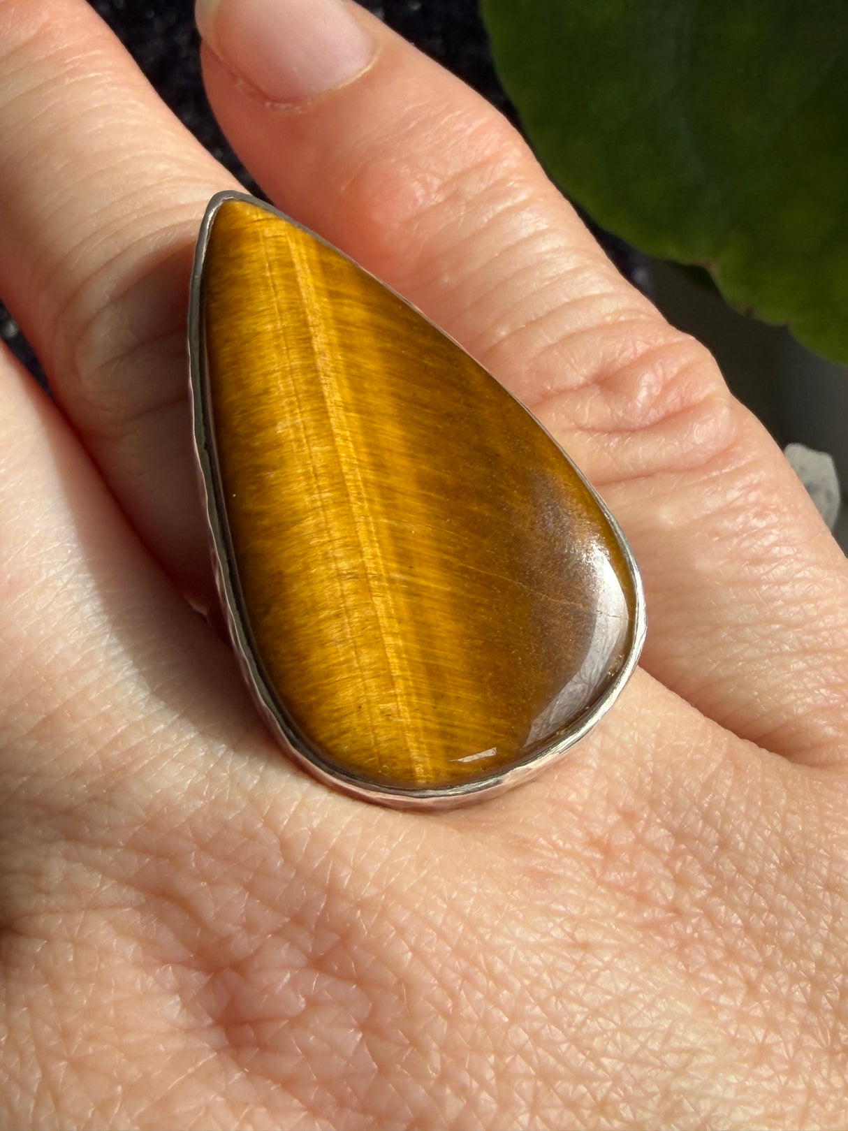 Golden Tiger's Eye Hammered Band Sterling Silver Ring Size 7 KRGJ3123
