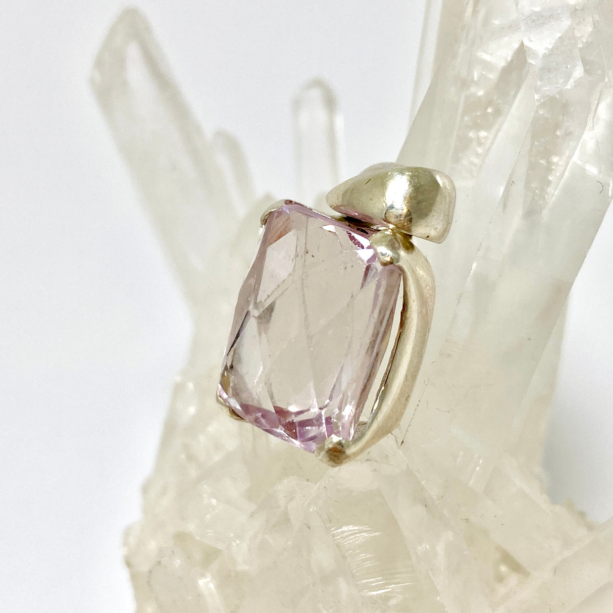 Kunzite Rectangular Faceted Pendant PPGJ882