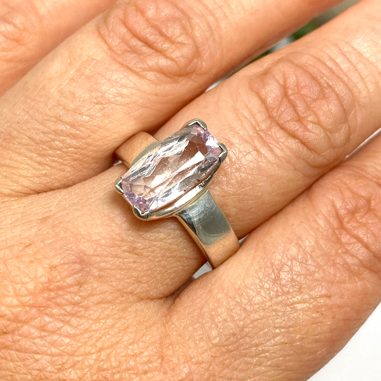 Kunzite Rectangular Faceted Ring Size 8 PRGJ673