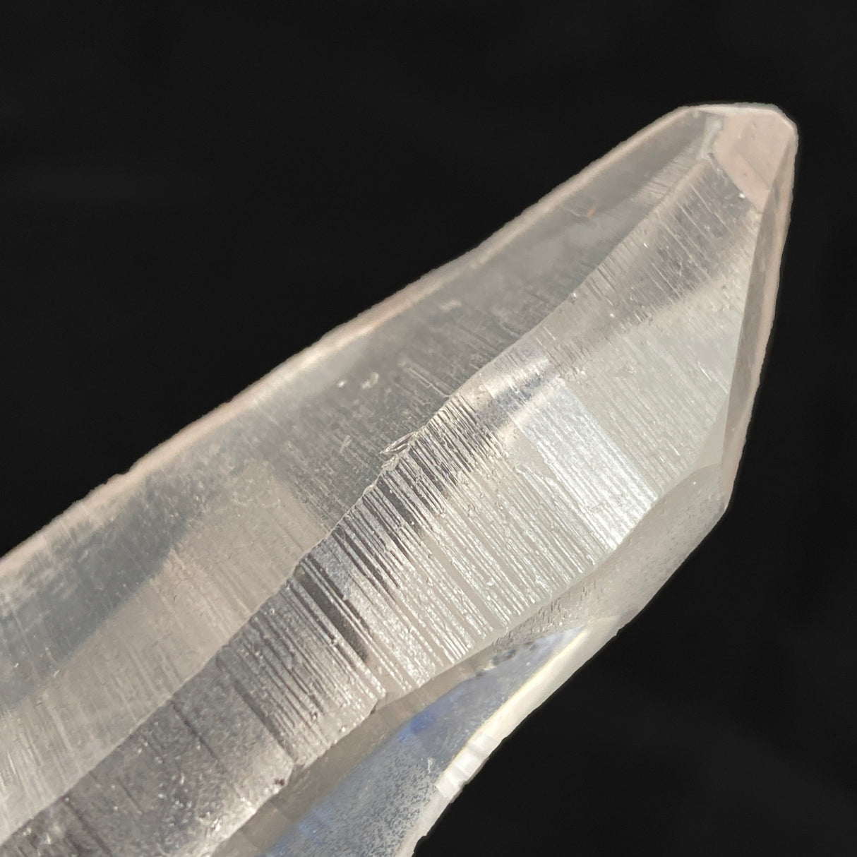 Lemurian Seed Crystal 108 g 99x36mm LSQ-12