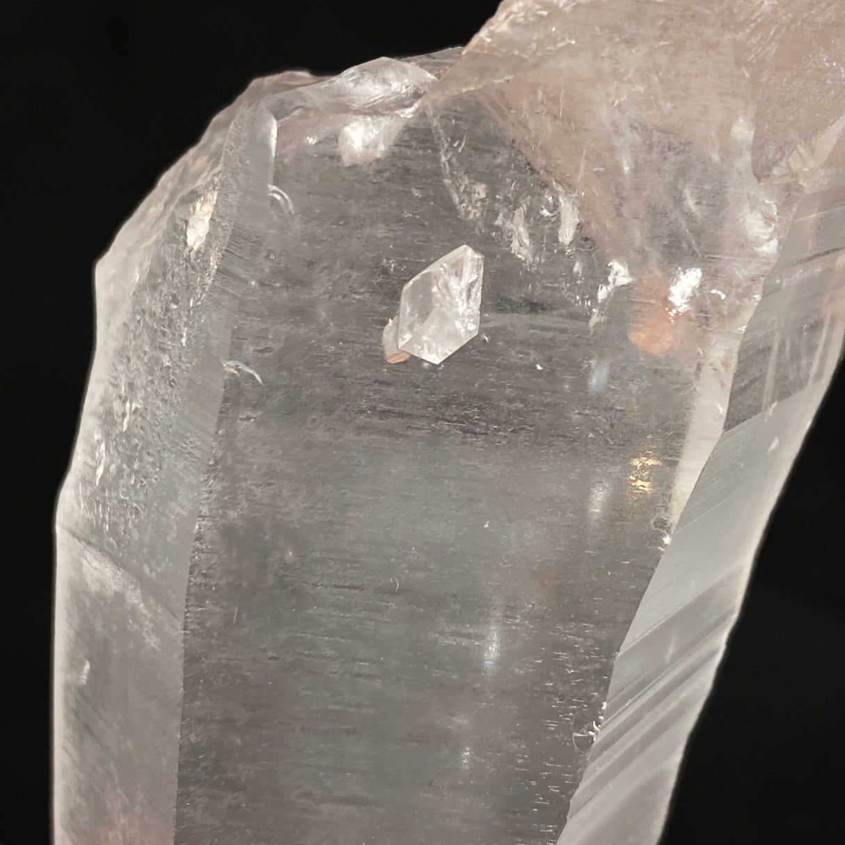 Lemurian Seed Crystal 216 g 115x46mm LSQ-23