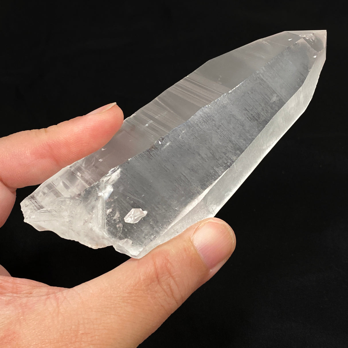 Lemurian Seed Crystal 216 g 115x46mm LSQ-23