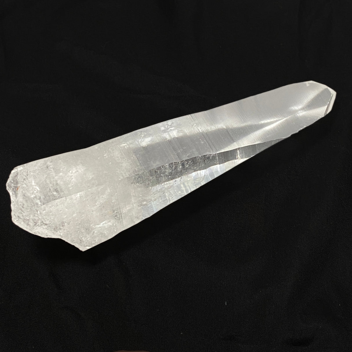 Lemurian Seed Crystal 581 g 205x55mm LSQ-26