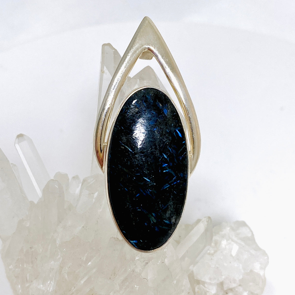 Nuummite Oval Cabochon Pendant BTP-33