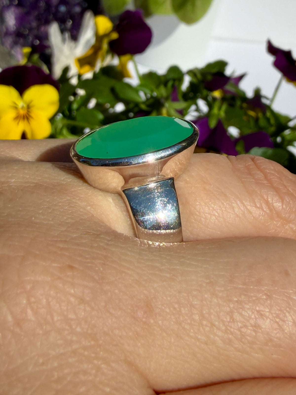 Chrysoprase Faceted Oval Ring Size 7.5 PRGJ472