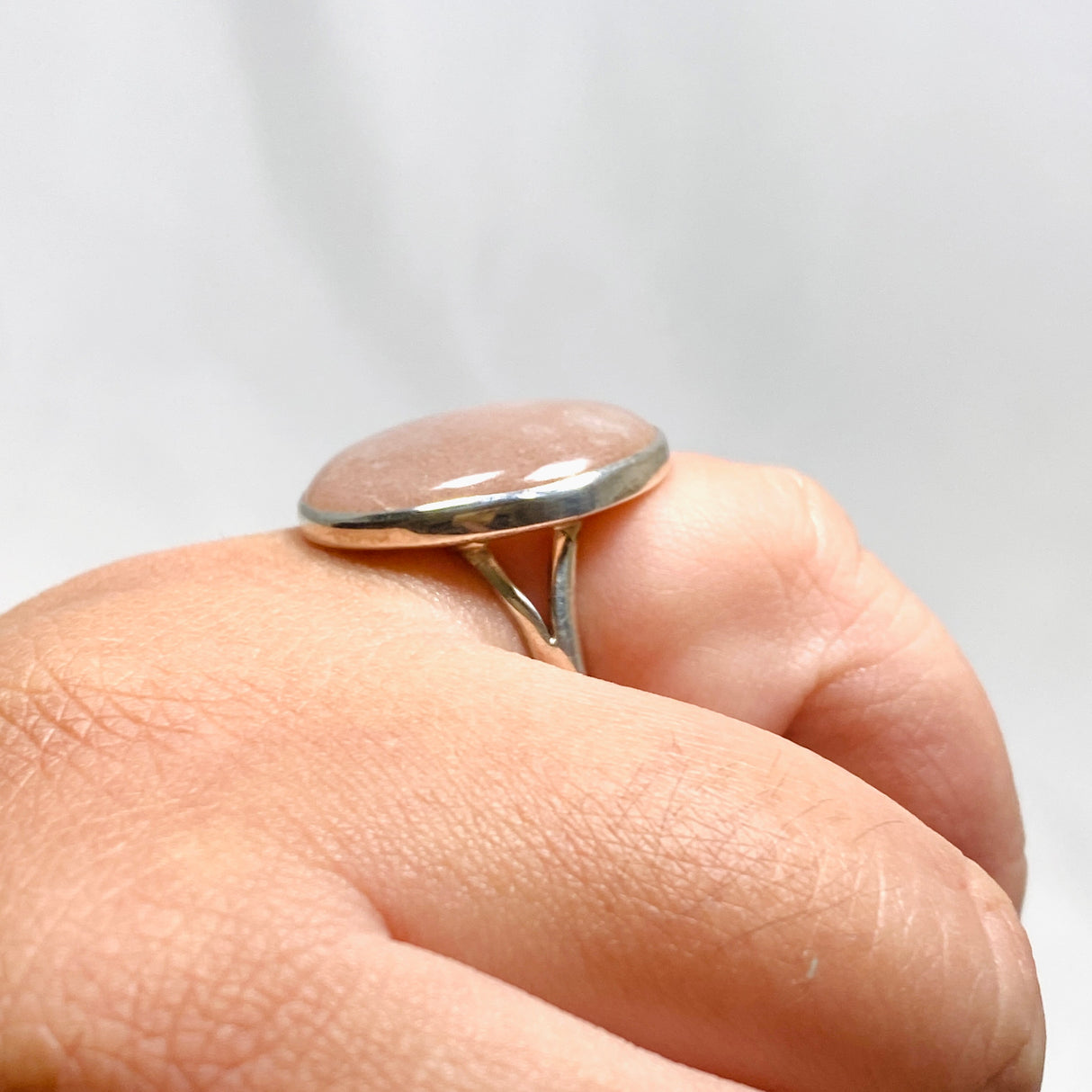 Peach Moonstone Round Ring Size 10 KRGJ2173