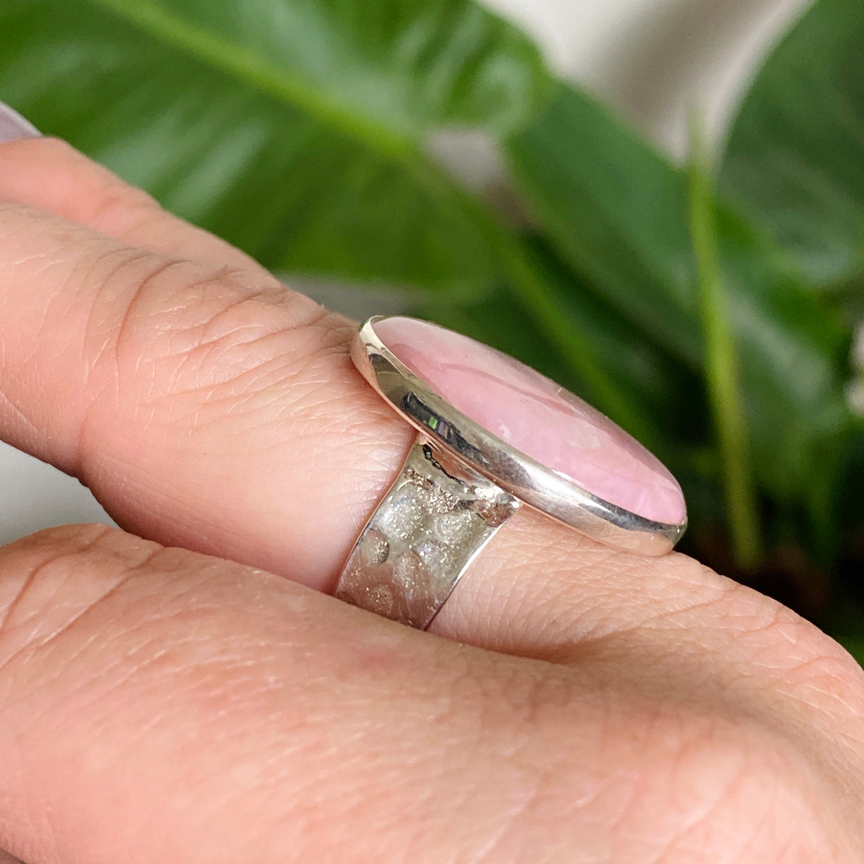 Pink Opal Round Cabochon Ring in a Hammered Setting Size 9.5 KRGJ3305