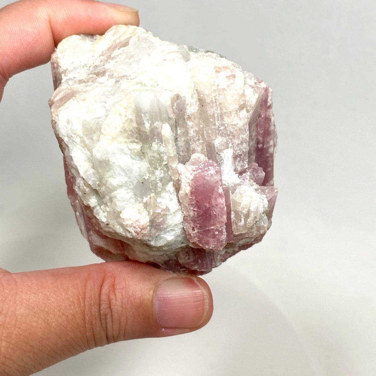 Pink Tourmaline on Quartz PTQ-04