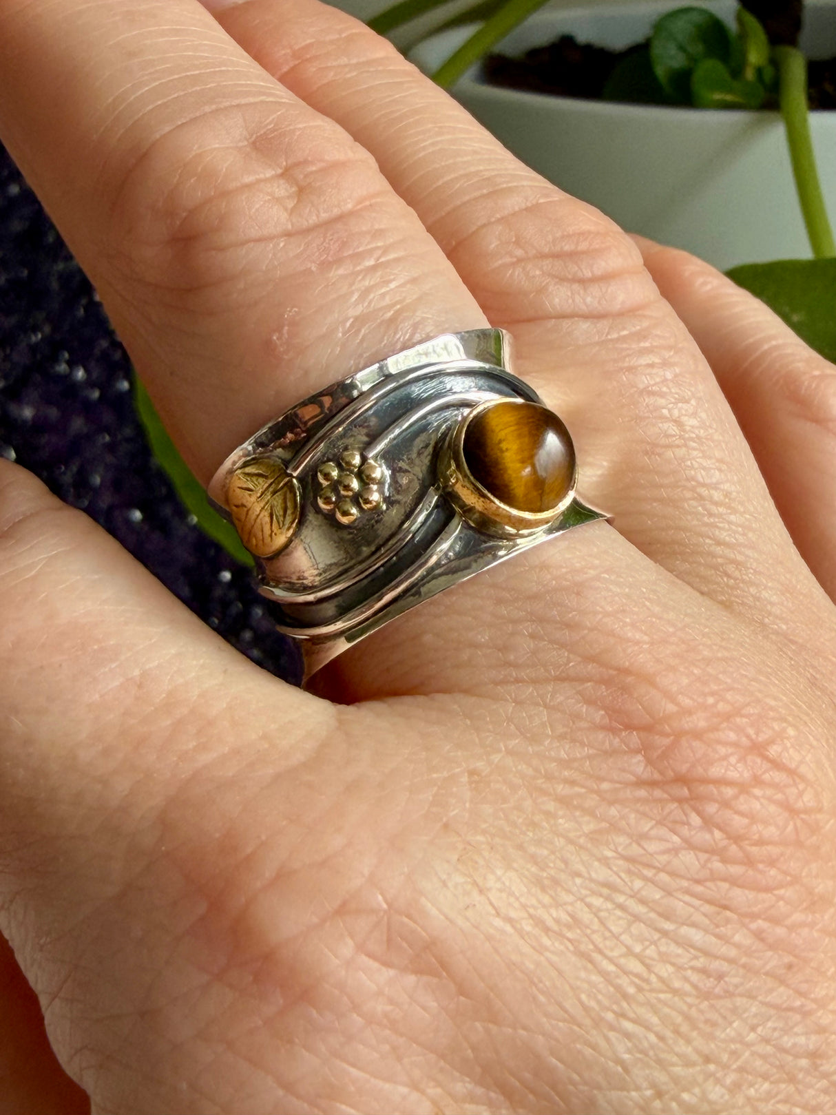 Tiger's Eye Botanical Brass on Sterling Silver Ring Size 9 R4198