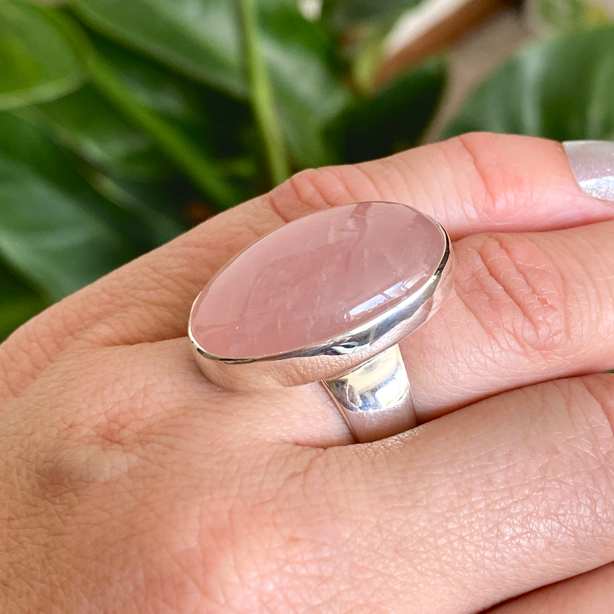 Rose Quartz Oval Cabochon Ring Size 6 KRGJ3325