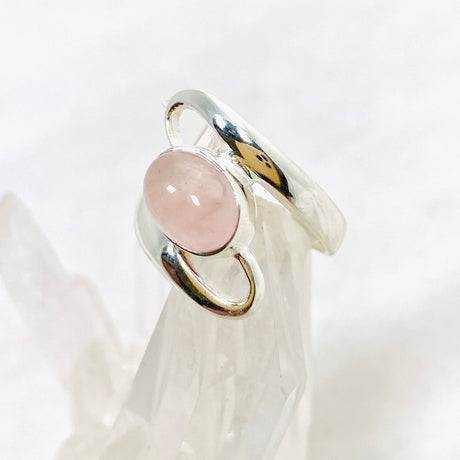 Rose Quartz Oval Cabochon Wave Ring Size 5 KRGJ3326