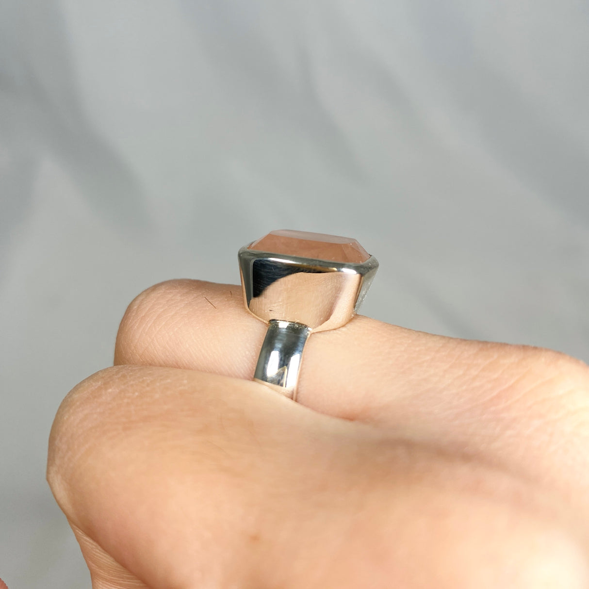 Rose Quartz Square Faceted Ring s.9 KRGJ2997