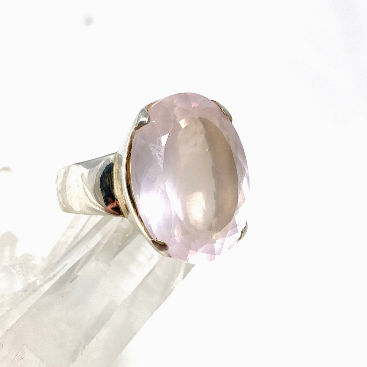 Rose quartz faceted oval ring s.10.5 KRGJ1141