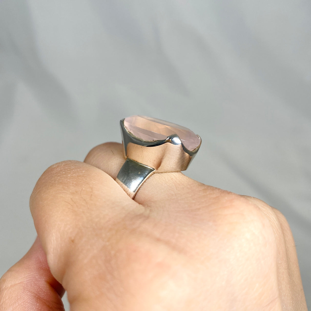 Rose quartz faceted oval ring s.10.5 KRGJ1141