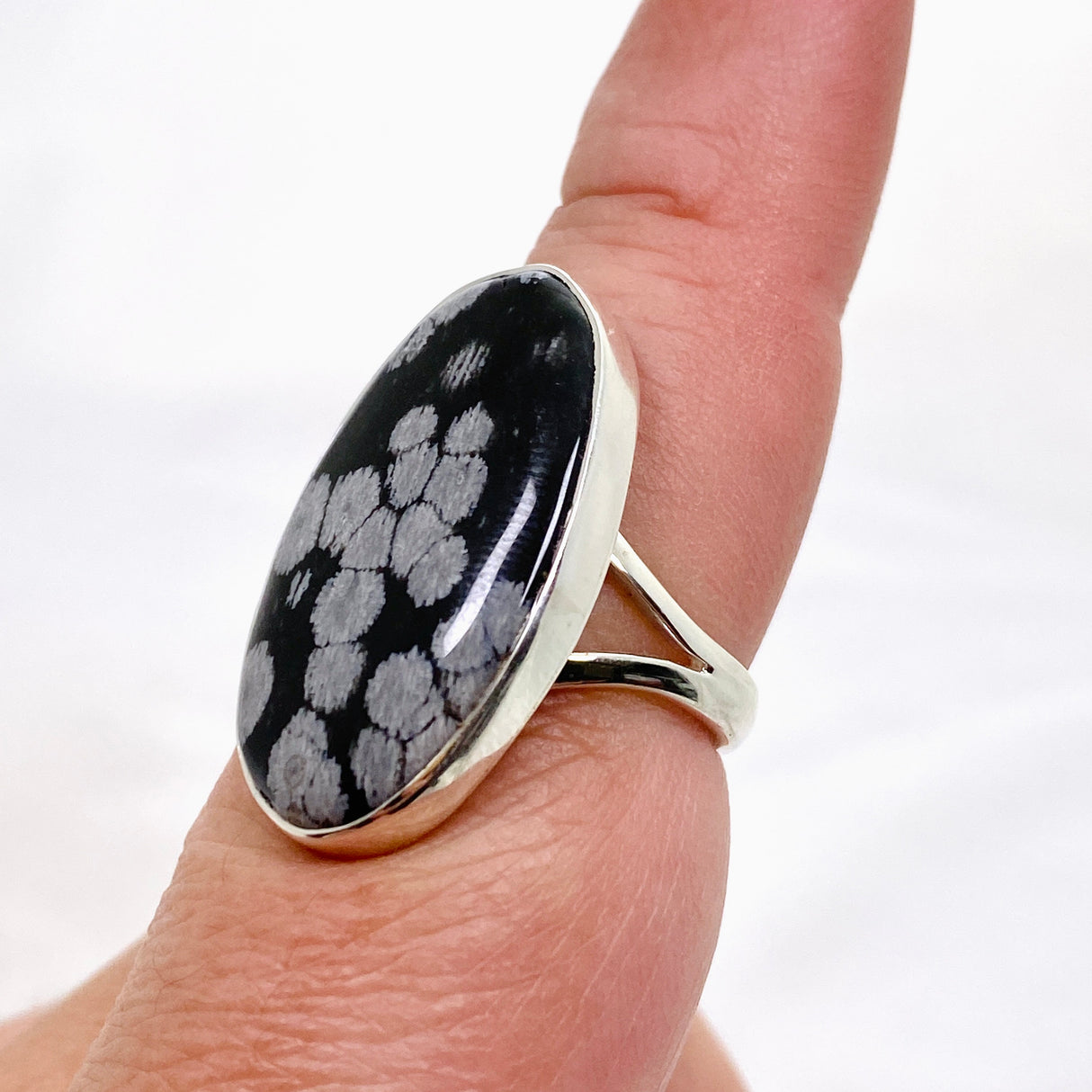 Snowflake Obsidian Oval Cabochon Split Band Ring Size 8 KRGJ3352