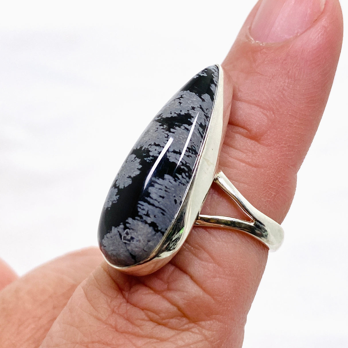 Snowflake Obsidian Teardrop Cabochon Split Band Ring Size 7 KRGJ3353