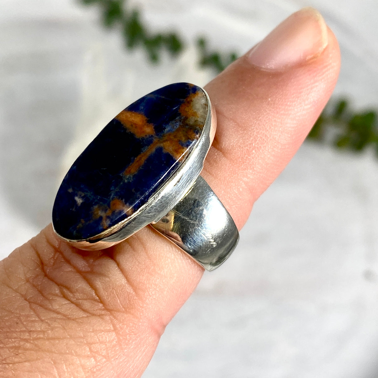 Sodalite oval ring s.7 KRGJ2073