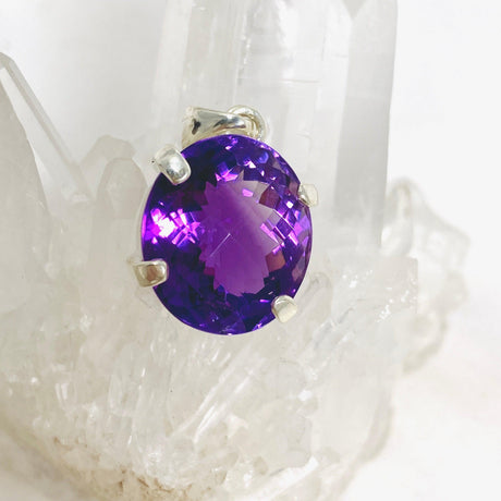 Amethyst faceted oval pendant KPGJ3931 - Nature's Magick