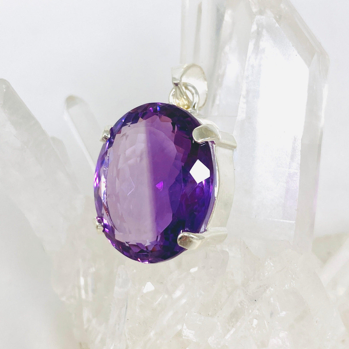 Amethyst faceted oval pendant KPGJ3933 - Nature's Magick