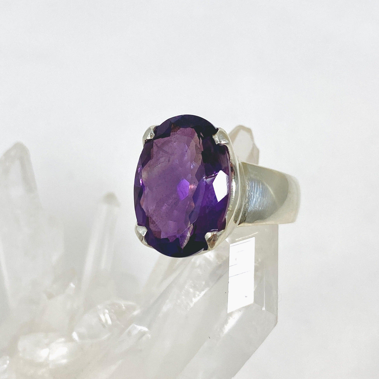 Amethyst faceted oval ring s.7 KRGJ2965 - Nature's Magick