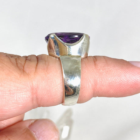 Amethyst faceted oval ring s.7 KRGJ2965 - Nature's Magick