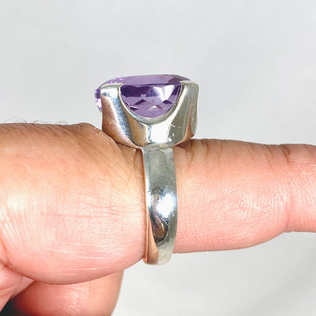 Amethyst faceted oval ring s.8 KRGJ2966 - Nature's Magick