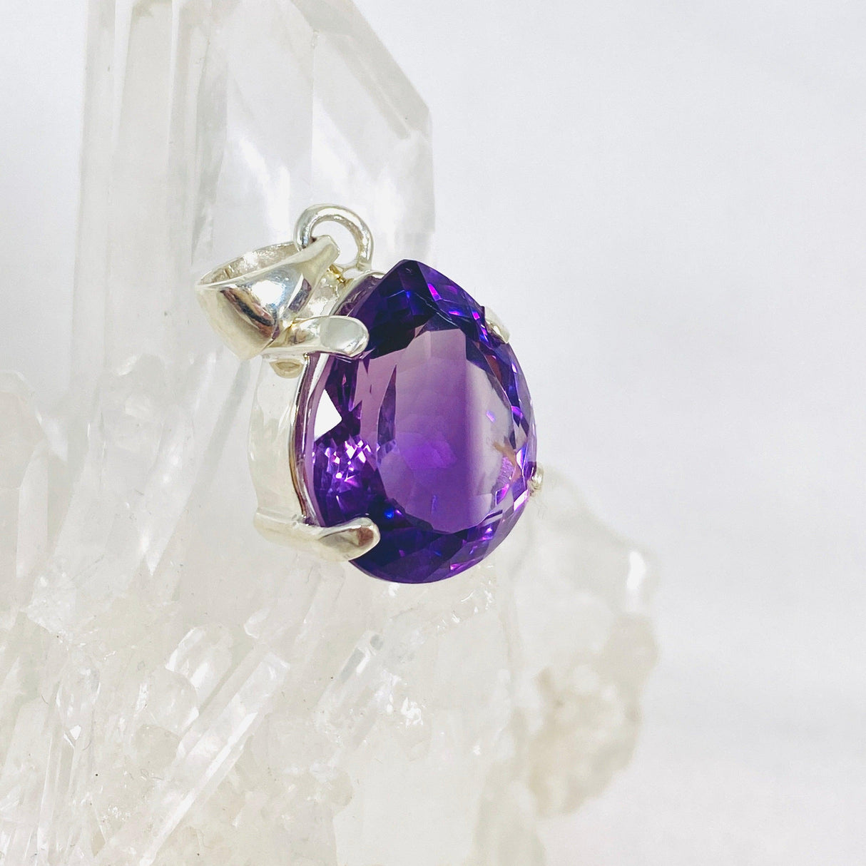 Amethyst faceted teardrop pendant KPGJ3928 - Nature's Magick