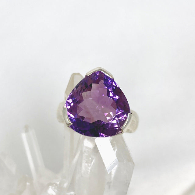 Amethyst faceted triangular ring s.7 KRGJ2962 - Nature's Magick