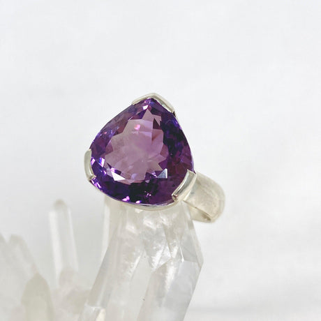 Amethyst faceted triangular ring s.7 KRGJ2962 - Nature's Magick