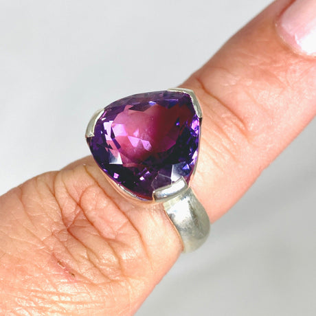 Amethyst faceted triangular ring s.7 KRGJ2962 - Nature's Magick