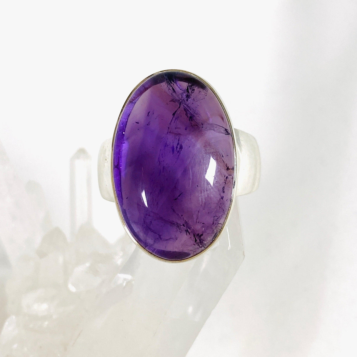 Amethyst oval ring s.11 KRGJ2968 - Nature's Magick