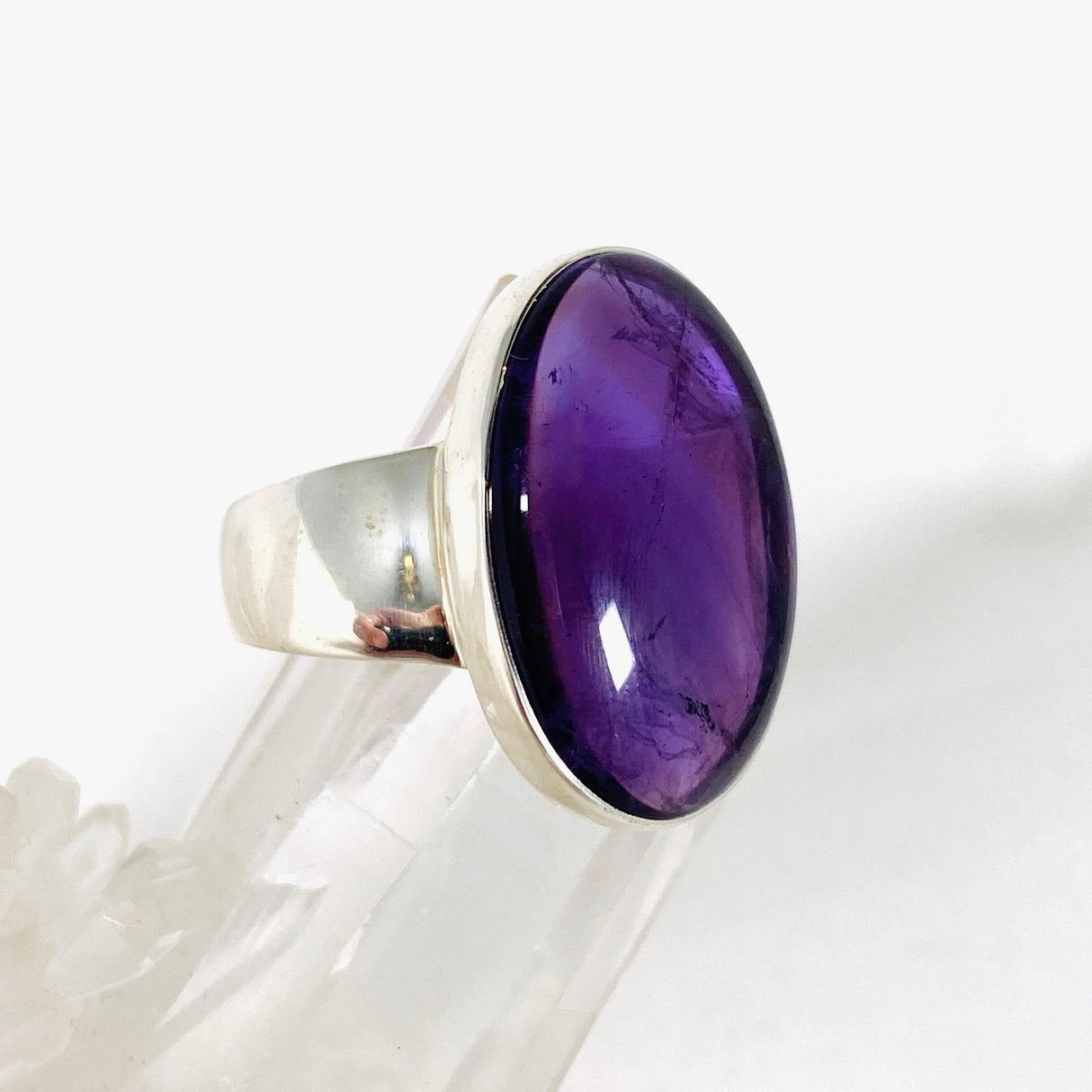 Amethyst oval ring s.11 KRGJ2968 - Nature's Magick